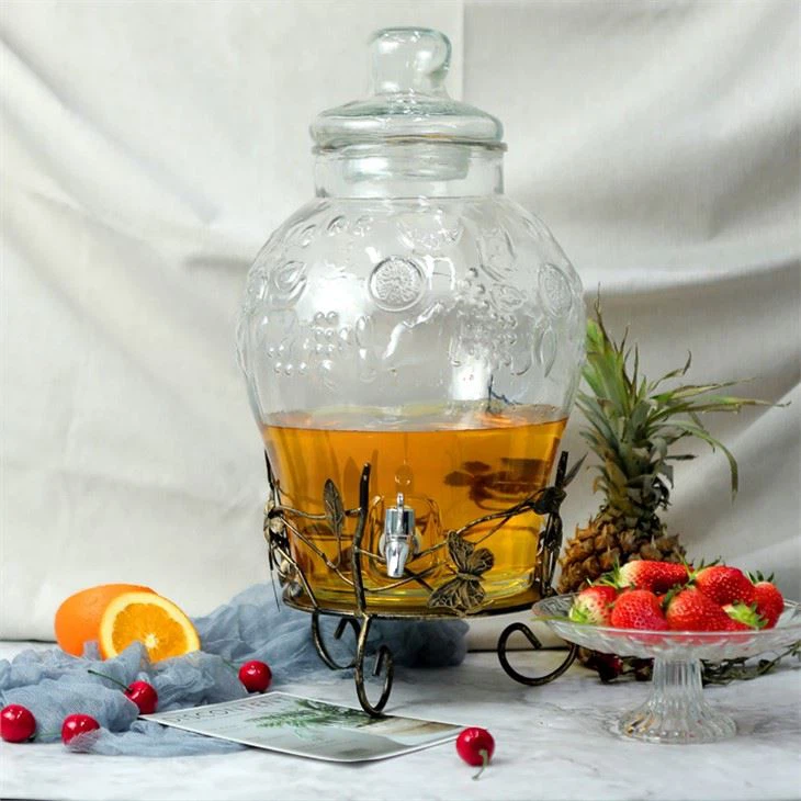 Dispensador de bebidas con calavera