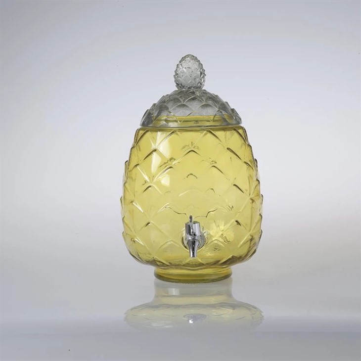 Dispensador de bebidas en forma de piña